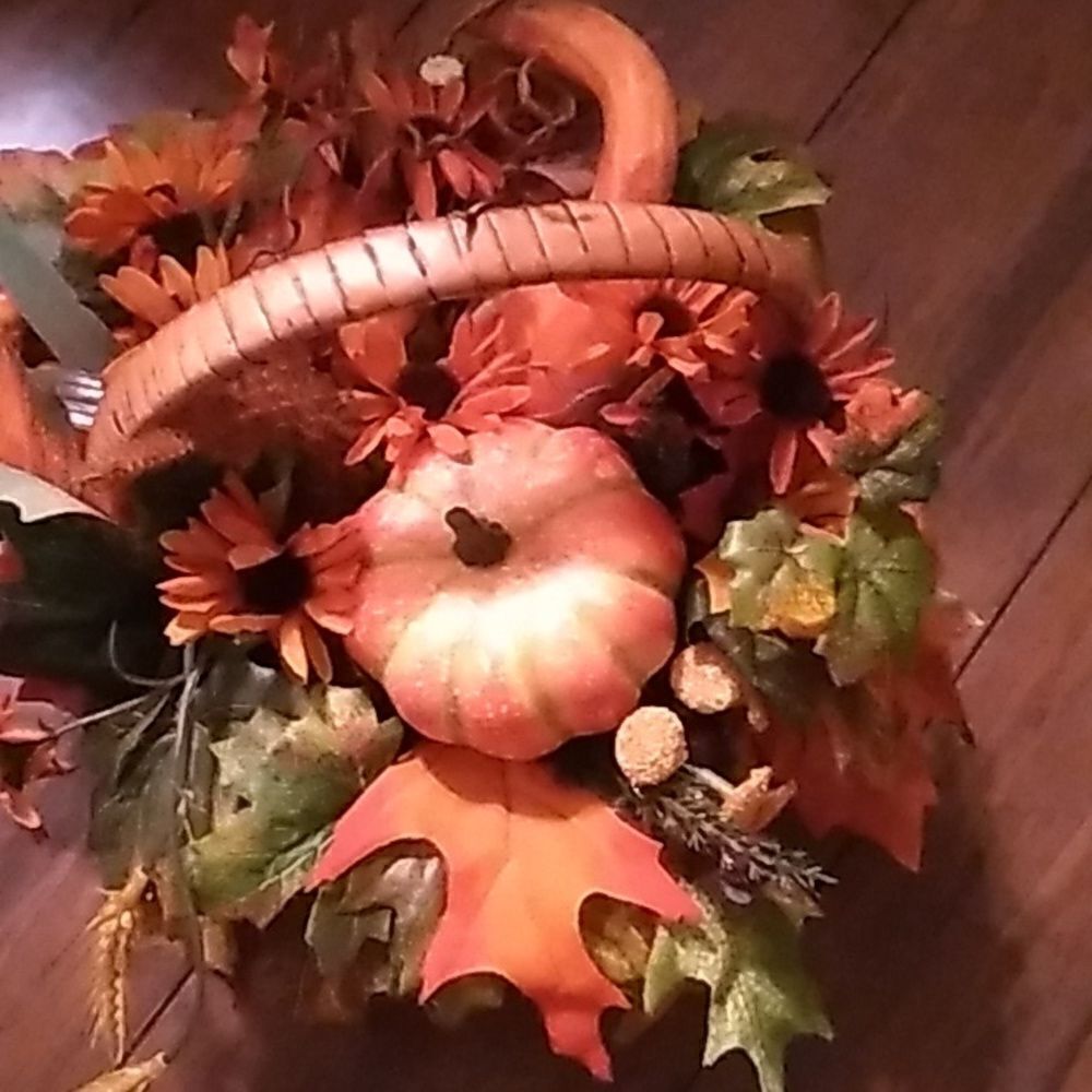 Small Fall Floral/Pumpkin Basket